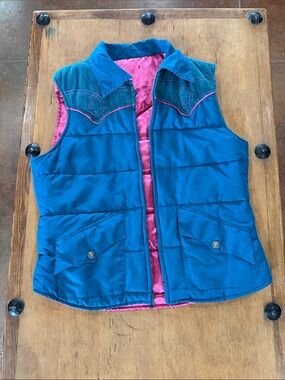 Roper Quilted Vest in Teal with Pink Lining